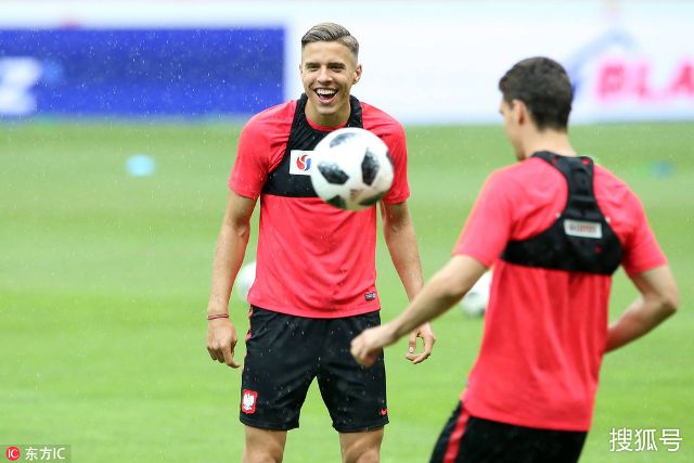 他们对中场 他们对中场