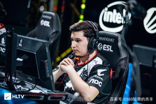 捧起了自己 捧起了自己