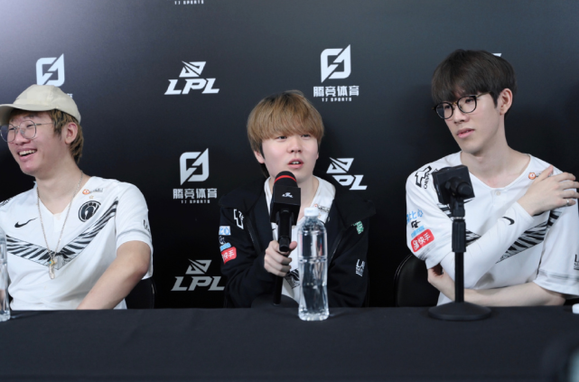 界面默认排 界面默认排