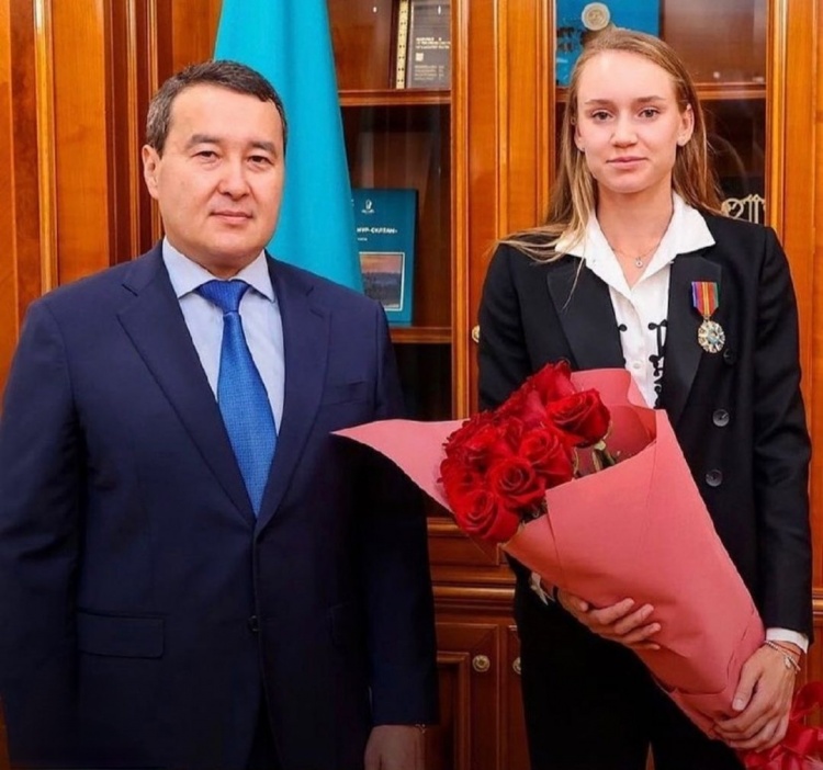 又能横移到 又能横移到